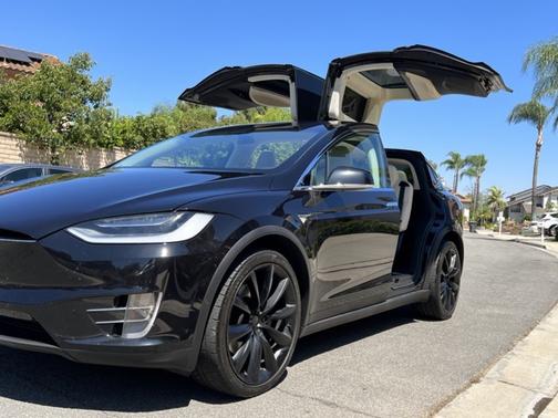 Photo 1 of 14 of 2018 Tesla Model X 100D